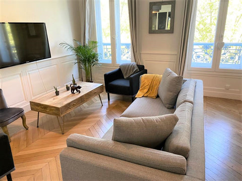 Appartement ancien typiquement Lyonnais rénové en 2021. Il est idéalement situé  Lyon, France ❤Presqu'île au fil de l'eau (Hypercentre de Lyon)❤ Entire rental unit vacation rental 49409930