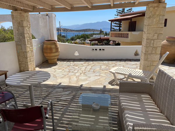 Guest House in Ammoudi area just 100m from the sea.  Suitable for couples, famil Athens, Greece Guest House near the beach Entire bungalow vacation rental 35982407