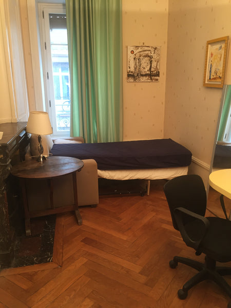 Propose une belle chambre idéal pour étudiant dans mon appartement typique lyonn Lyon, France chambre dans appartement Private room in rental unit vacation rental 26387924