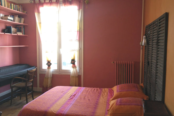 A sweet bedroom 16m2 with a big bed, an office to work, Wifi .<br />Housekeeping Paris, France Sweet Bedroom near Montparnasse Private room in rental unit vacation rental 1385662