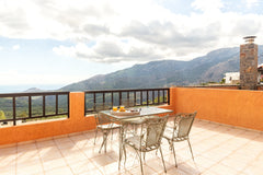 Luxurious Maisonette, penthouse, can accommodate 1 to 4 persons<br /><br /><b>Li  Deluxe Jacuzzi Maisonette | Panoramic View [73 m²] Room in boutique hotel vacation rental 26737795
