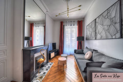 Situé dans 6ème arrondissement à proximité de la gare des Brotteaux et de La Par  La Suite en Rose - Spa privative - Brotteaux Entire rental unit vacation rental 37524181