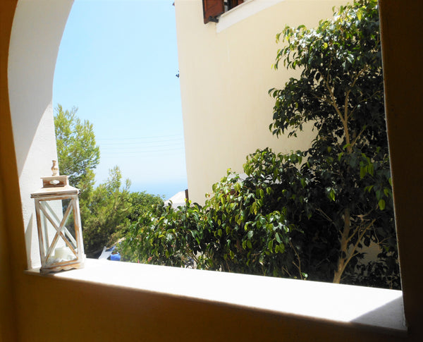 Argonaftes offers traditional Cycladic-style units, some facing east with a sea- Greece ARGONAFETES TRIPLE ROOM WITH GARDEN VIEW Private room in bed and breakfast vacation rental 28046454