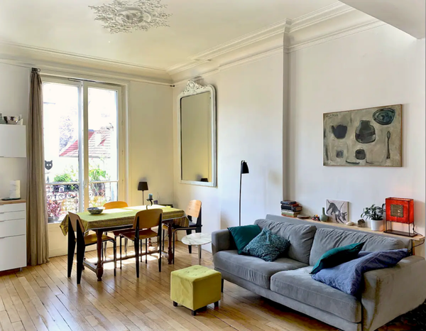 Have a nice time with your family in this cosy flat located in the heart of Pari Paris, France In the heart of Paris, near metro, all shops Entire rental unit vacation rental 19963824