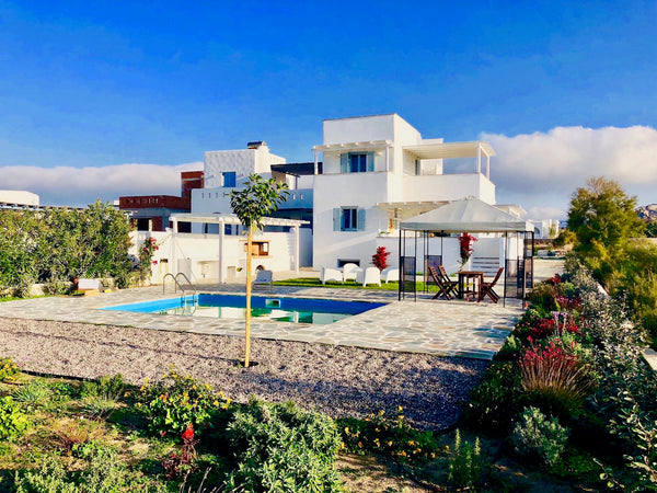 The villa is located in Plaka,the most beautiful beach of Naxos.On the mezzanine Verona, Italy 