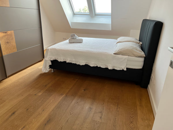 Vergiss deine Sorgen in dieser geräumigen und ruhigen Unterkunft. Genieße dein G Vienna, Austria Roof top apartment with parking Entire condo vacation rental 49816547