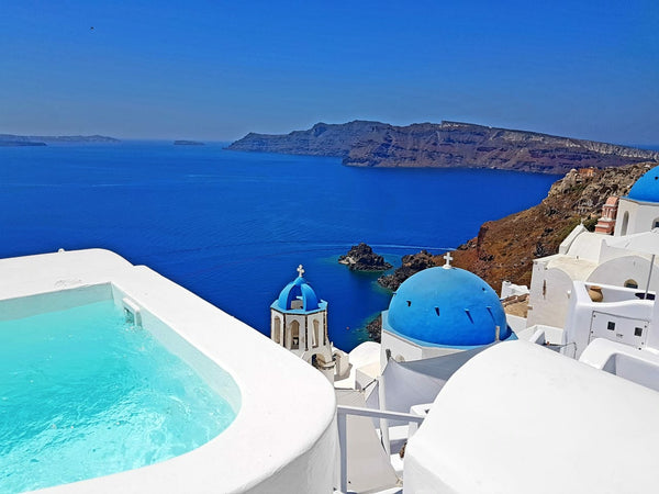 Traditional cave house located in the most famous location in Santorini Island w Athens, Greece Island blue, postcard perfect view &  private pool Cycladic home vacation rental 9222197