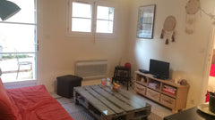 Appartement deux pièces, disposant d'une grande cours privative de 20m2 et idéal Bordeaux, France Appartement en plein coeur de Bordeaux Entire rental unit vacation rental 8517604