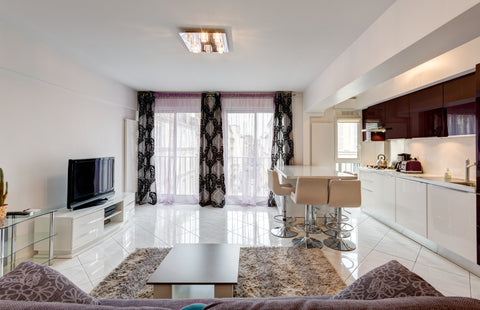 Bail mobilité uniquement !<br />Ce magnifique deux-pièces est situé à 5 minutes  Paris, France Beau 2-p. quartier Champs-Elysées Entire rental unit vacation rental 2408200