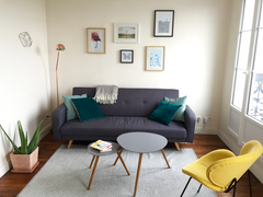 The perfect flat to enjoy the city - The flat is 42 m2 and located in the heart  Paris, France Charming flat with a sunny balcony Entire rental unit vacation rental 12706044