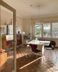 Hi and welcome in my bright and spacious (130m2!) art deco apartment. I’m an arc Antwerp, Belgium Bright & eclectic 50s architect’s appt w terrace Entire condo vacation rental 38451450