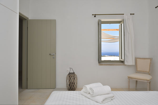 Brand new,peaceful,with bright light,fully equipped,with high quality furniture   White house with sea view (number 2) Cycladic home vacation rental 24599761