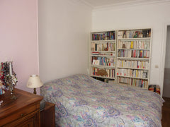 Deux pièces rue Sorbier, au 4ème étage sans ascenseur, très calme. Chambre  très Paris, France 2 pièces près du Père Lachaise Entire rental unit vacation rental 2923453