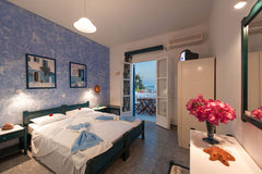 If you are travelling with your family, or as a group of friends, the ideal acco Greece Apartment with Sea View (next to the Beach) Entire rental unit vacation rental 25300024