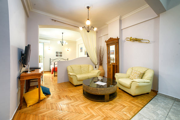 In the heart of Athens this apartment with elegant interiors and a sleek bathroo Athens, Greece New Acropolis Museum Flat Entire rental unit vacation rental 47149889