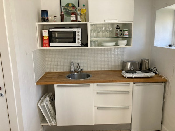 Læn dig tilbage, og slap af i denne rolige og stilfulde bolig tæt på Amagerstran Amagerbro, Denmark Skøn 1-værelses lejlighed i København Entire condo vacation rental 622276610481020198
