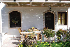 This spacefull home is oriented 300 m from the beach of Ammoudara,and about 2 km Agios Nikolaos, Greece Clean, spacefull appartment with veranda 'n garden Entire rental unit vacation rental 16934921