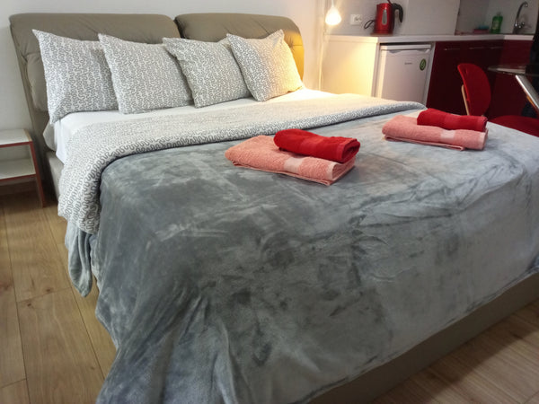 Comfortable and renovated studio 27m is ideal for the young and couples as well  Los Angeles, California, United States THE NEW STUDIO SUITE NEAR AKROPOLIS Entire rental unit vacation rental 30439267