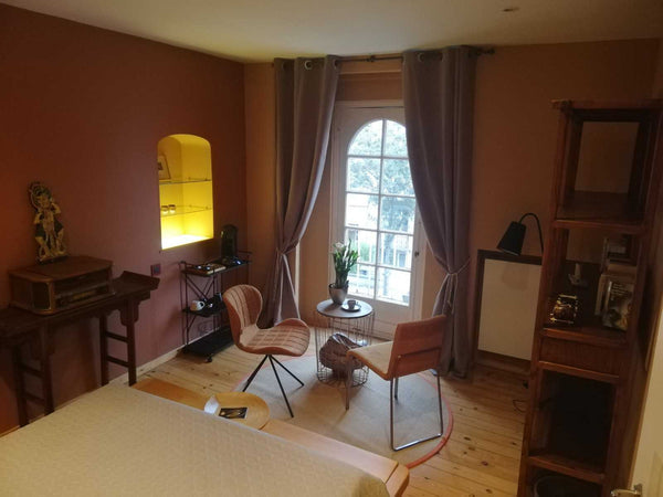 Belle chambre privée dans une belle maison bruxelloise à Uccle, quartier verdoya Uccle, Belgium Belle chambre privée à Uccle Private room in home vacation rental 45721444