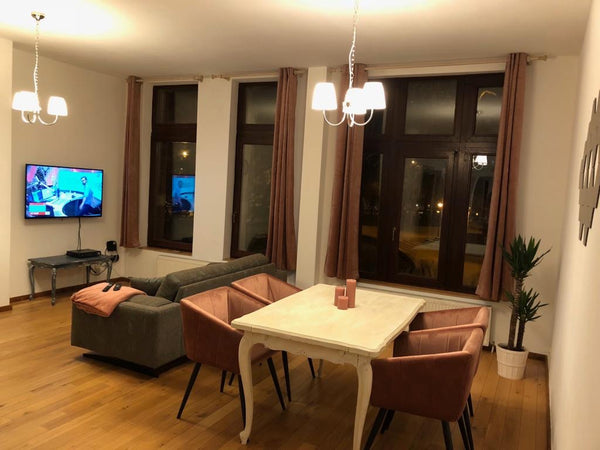 Super gezellig appartement in de hipste wijk van Antwerpen nabij vele restaurant Belgium Zuiderdokken/vintage Private room in rental unit vacation rental 31462463