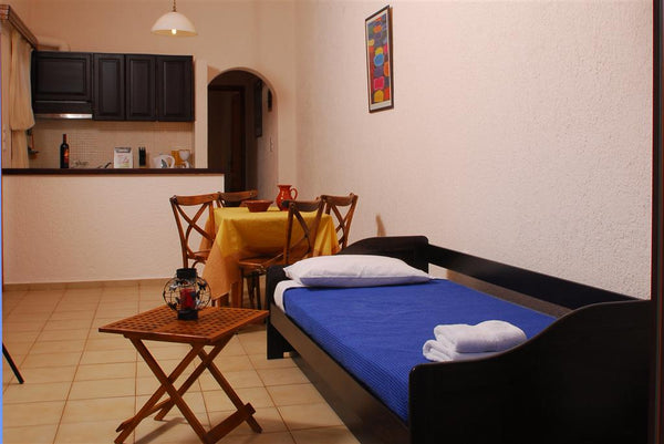 Situated only 100 metres away from Plaka’s beach, offers accommodation with well Heraklion, Greece Athina Villas Apartment 2-4 Adults Garden View Entire rental unit vacation rental 2260499