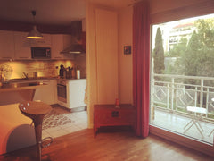 Appartement tout confort située dans une résidence sécurisée situé derrière la g Lyon, France Appartement cosy à deux pas de la Part Dieu Entire condo vacation rental 37169196