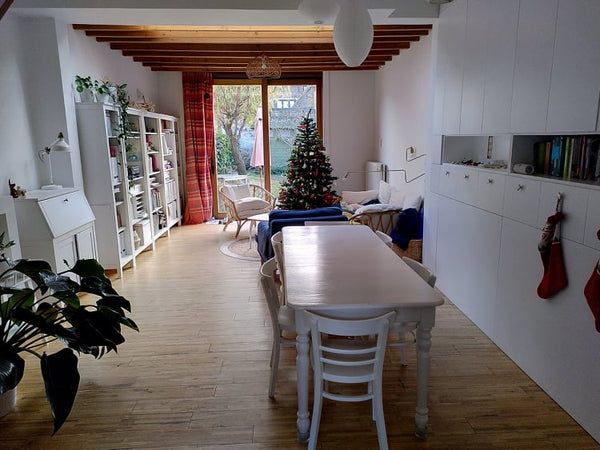Welcome to a private room located close to the city centre. <br /><br />The bedr Ghent, Belgium Calm place - 1 room - minimum 2 nights Private room in home vacation rental 20468105