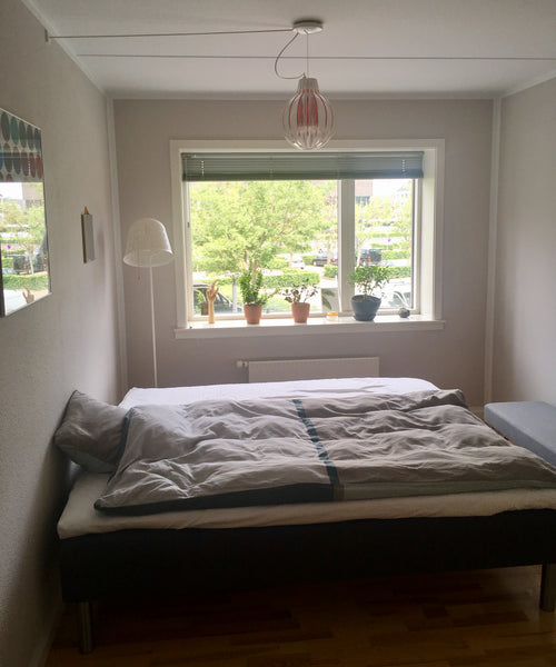 Calm room with a double bed. The apartement is located at Islands Brygge less th Copenhagen, Denmark Large room near the center of Copenhagen Private room in rental unit vacation rental 19177904