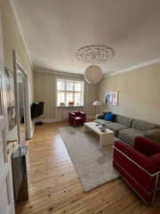 Lejligheden er 108 kvm med 4 værelser og bad og køkken. Din familie vil være tæt Copenhagen, Denmark Dejlig stor lys lejlighed tæt ved grønne områder. Entire condo vacation rental 666239839493886793