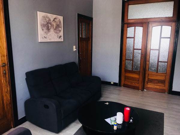 Simplifiez-vous la vie dans ce logement paisible et central.  Appartement douillet à Evere, seul ou à deux... Entire rental unit vacation rental 637736640551511859