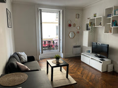 Apartment located in the neighborhood of The Canal Saint Martin known for its tr Nogent-sur-Marne, France Canal Saint Martin - 30m2 - Cosy Entire rental unit vacation rental 11332953