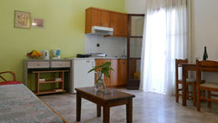 Located in Kato Daratso Area, Angela is 300 metres from Agion Apostolon Beach. I Chania, Greece Angela Apartments Private room in rental unit vacation rental 4594452