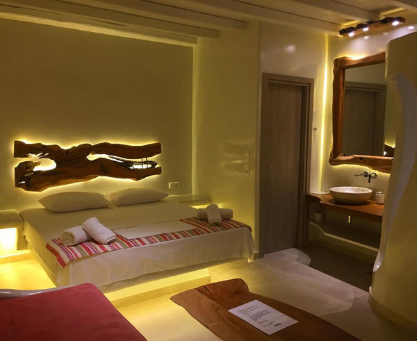 This property is 10 minutes walk from the beach. Located just above Mykonos City Greece Eternal Suites#3 Private room in condo vacation rental 35625787