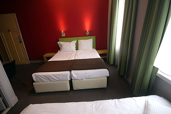 This room includes TV, free Wi-Fi and a private bathroom.Room Facilities: Shower Etterbeek, Belgium Hotel Derby - Triple room Private room in bed and breakfast vacation rental 42185847