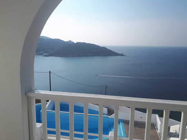 Room Size: 32 m²<br /><br />Overlooking the Aegean Sea, this air-conditioned roo Greece Quintuple room with Sea view Room in bed and breakfast vacation rental 21436747