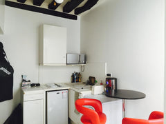 In the heart of Paris 5 minutes walking from Notre Dame and the Louvres, comfort Paris, France Apartment in the center of Paris Entire rental unit vacation rental 7121268