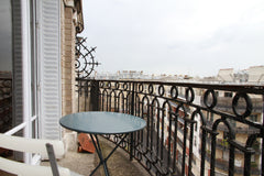 Chambre lumineuse dans un bel appartement parisien. Cuisine équipée, salle de ba Paris, France jolie chambre  15M2 Private room in rental unit vacation rental 29795929