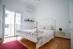 Central, 1 bedroom apartment on 3rd floor, 3 minutes to the Stathmos Larisis met Athens, Greece Larisis train Station, 1 bedroom flat for 2 person Entire condo vacation rental 53976344