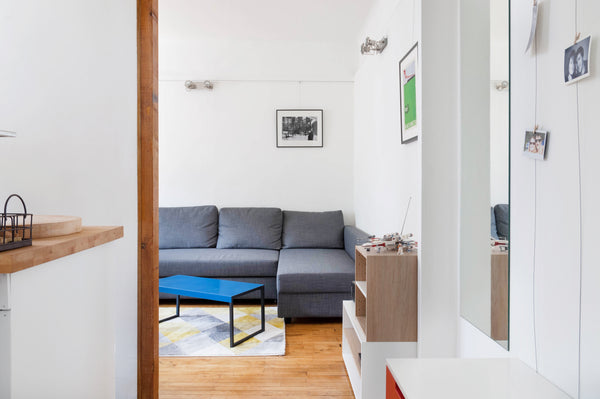 Appartement de 37 m² totalement rénové. Situé à 15 minutes du centre de Paris pa Paris, France Paris : Charmant 2 pièces lumineux Entire rental unit vacation rental 6450529