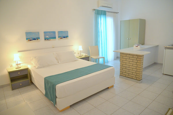 Studios Kymata is a complex of 11 studios located in Pollonia village, just 100   Studios Kymata No3 Entire rental unit vacation rental 19976177