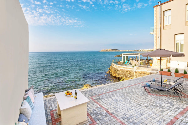 Welcome to Riva del Mare, a beachfront Residence on the beautiful island of Cret Rethimnon, Greece Riva del Mare , the sea at your feet ! Entire home vacation rental 24980767