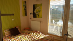 This accomodation is perfect for serious and respectful travellers coming to Bor Bordeaux, France Welcome near Bordeaux in a 4/6 people accomodation Entire home vacation rental 18994416