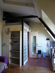 Au coeur du Paris historique, Studio de 25m2, 3m50 de hauteur. plein de charme,c Paris, France Nid'amour à Saint germain des prés! Entire rental unit vacation rental 4328262