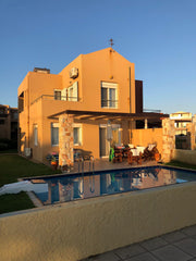 Large private Semi detached villa with stunning views<br />	Private pool & only  Oldland Common, United Kingdom Beach front villa with pool - location, location. Entire villa vacation rental 42622939