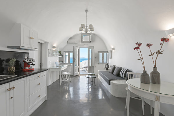 Our Prestige House is ideal for a memorable holiday experience in Oia. In its 50  Helianthus Prestige Home Cycladic home vacation rental 42167866