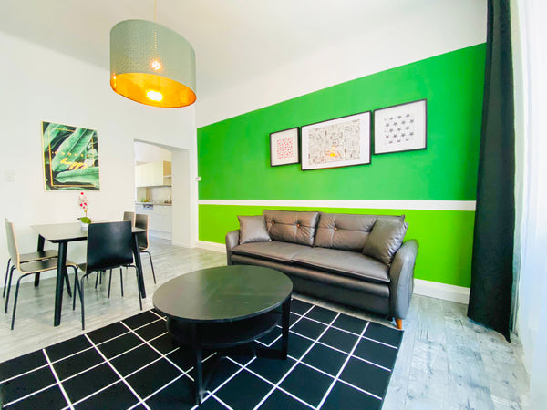 Wake up in this bright apartment located very close to Kaiserwasser Lake. We kno Panama City, FL Highlight Suite Danube Canal Entire rental unit vacation rental 44027615