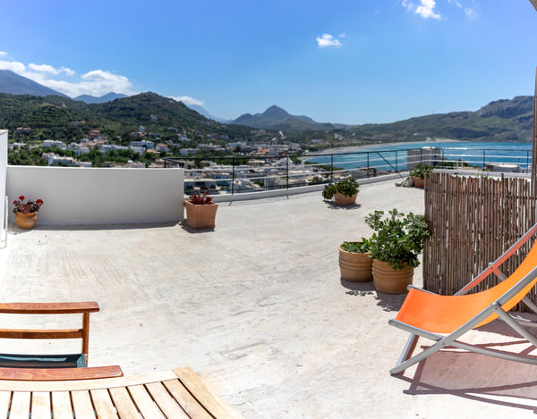 This single room is located on the top of a two stories building less than 5 min Plakias, Greece Penthouse Single Room with terrace in Plakias. Entire rental unit vacation rental 16806993