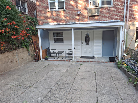 A get away relaxing and peaceful place to stay. Close to everything NYC. Train/B  Rental unit in The Bronx · ★5.0 · 1 bedroom · 1 bed · 1 shared bath Private room in rental unit vacation rental 945943800810865099