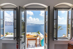 With your friends or family, with people dearly loved, enjoy your stay in the Li  Likno Traditional Villa Cycladic home vacation rental 6058310