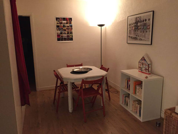 Our flat is located in the very heart of Paris, near the subway station Hôtel de Paris, France Appartement spacieux en plein Paris Entire rental unit vacation rental 9774058